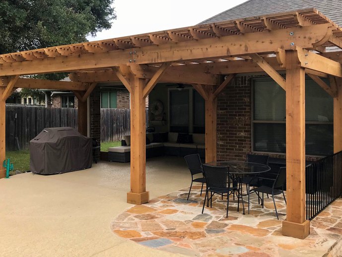 Professional pergola installer