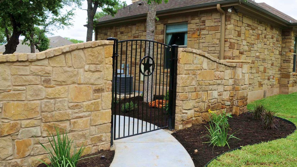 Custom Fence Metal Gate